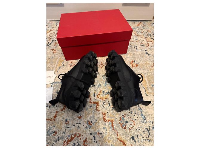 Scarpe stringate Valentino Garavani Rockstud in pelle nera Nero - vista 9