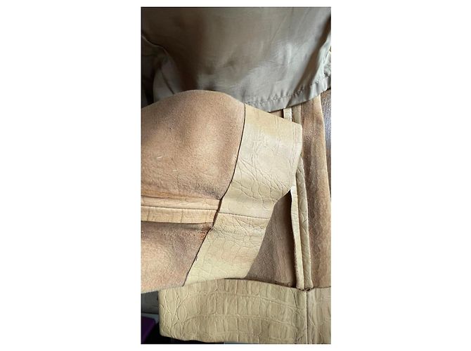 Pantalones Gianfranco Ferré de cuero beige efecto cocodrilo - vista 6