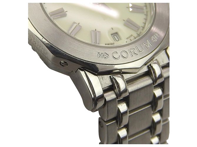 Corum Admiral's Cup Damenuhr - Ansicht 6