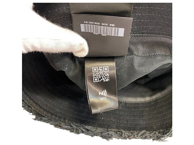 Chapeau seau noir Prada - vue 10