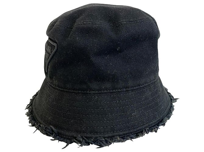 Chapeau seau noir Prada - vue 3