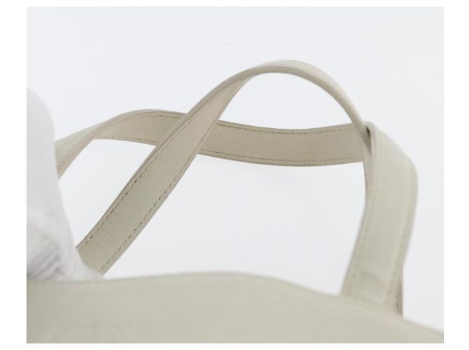 Céline Borsa a mano CELINE in pelle bianca e oro Auth mr2081 Bianco D'oro - vista 8