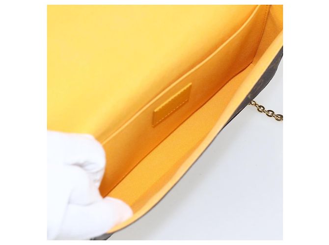 LOUIS VUITTON Pochette Felice Monogram Vivienne M81762 LV Auth 173194SAM Monogramma - vista 10
