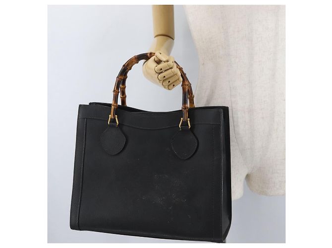 Borsa Tote in Pelle Gucci Bamboo Nera Oro 002 0260 2615 Auth 172302 Nero D'oro - vista 24