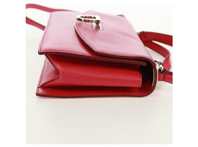 Salvatore Ferragamo Gancini Convertible Top Handle Saffiano Leather Small Rosa - vista 4
