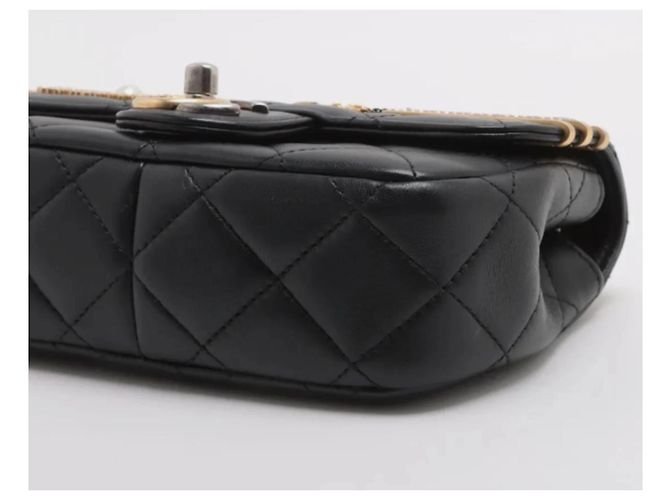 Bolso clásico de cuero acolchado negro Chanel Mini Coco Clips - vista 4
