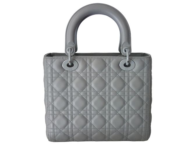 Lady Dior ultramatte mittel Tasche Grau - Ansicht 2