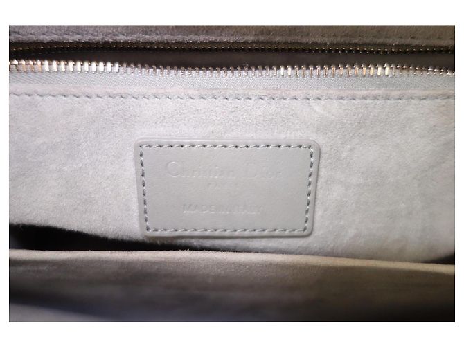 Lady Dior ultramatte mittel Tasche Grau - Ansicht 12