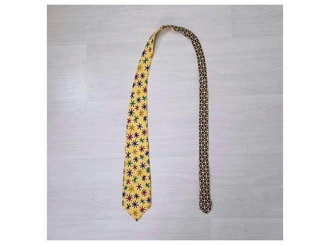Cravatta vintage Gianni Versace con asterischi degli anni '90 Giallo - vista 3