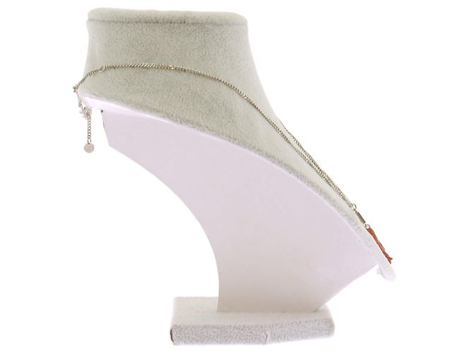 Fendi Collana dorata con pendente in corallo - vista 3