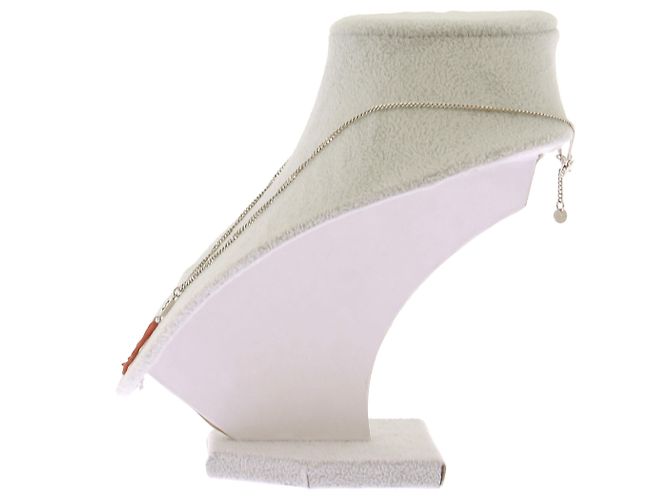 Fendi Collana dorata con pendente in corallo - vista 4