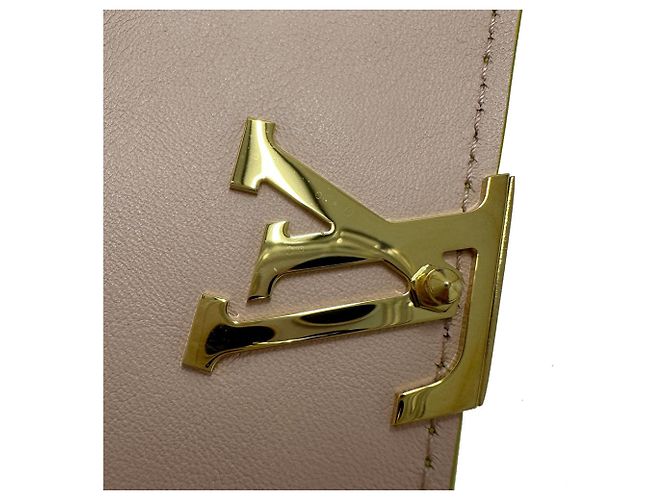Capucines Damen Dreifach-Brieftasche von Louis Vuitton Gelb - Ansicht 9