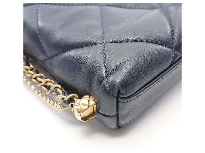 Borsa a spalla trapuntata CHANEL 19 Disneuf Blu navy - vista 7