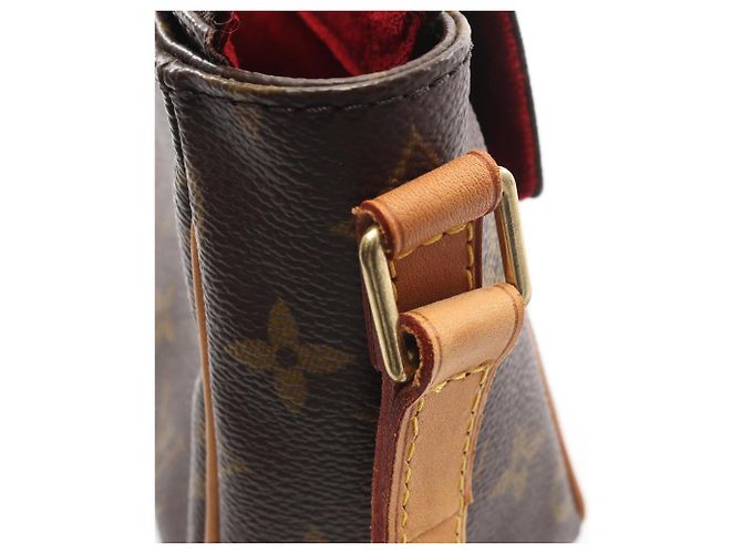 Borsa a Spalla Louis Vuitton Viva Cite PM Marrone Monogramma - vista 10