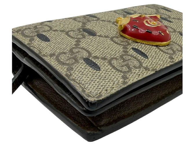 Billetera Compacta GG Stream de Gucci Negro Roja Beige - vista 10