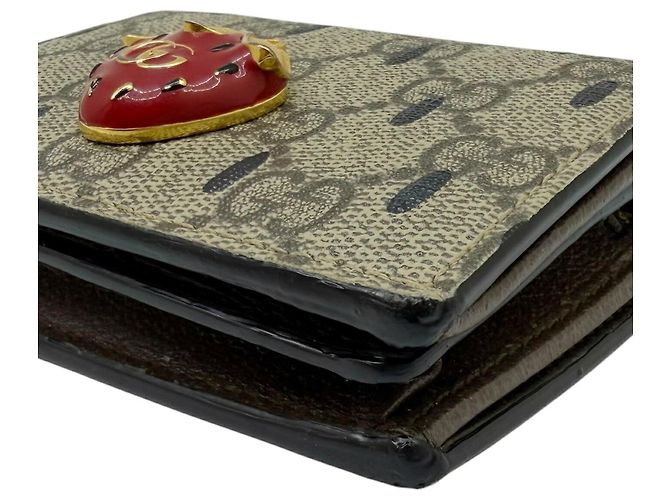 Billetera Compacta GG Stream de Gucci Negro Roja Beige - vista 7