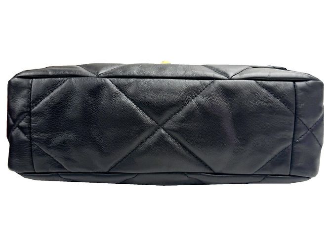 Borsa Chanel 19 in agnello nero - vista 5