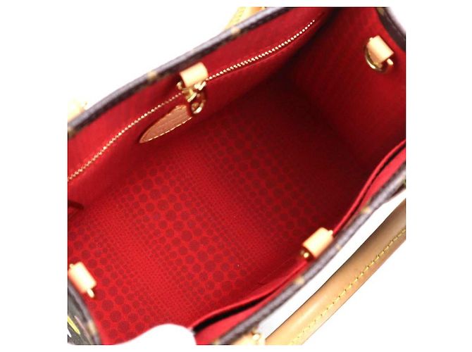 Bolsa de mão Monogram Canvas On the Go PM da Louis Vuitton Marrom Multicor Monograma - vista 5