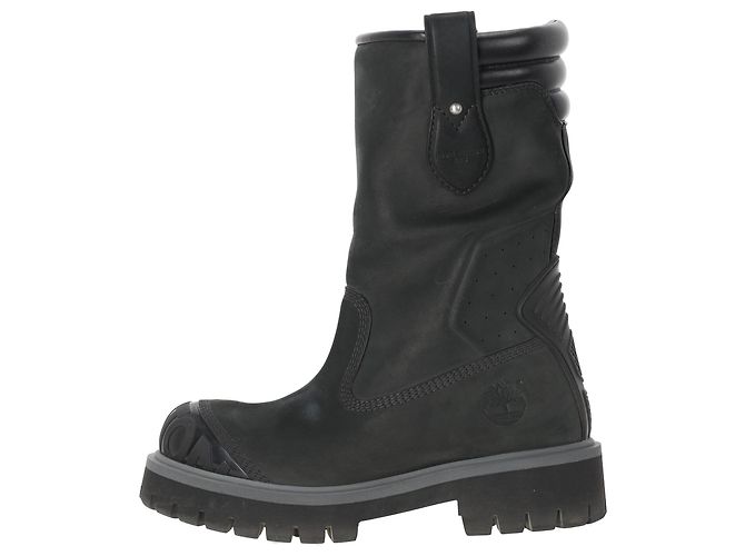 Botas de cano médio Louis Vuitton x Timberland em couro preto - vista 2