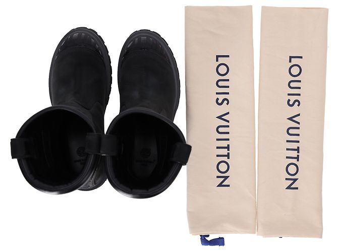 Botas de cano médio Louis Vuitton x Timberland em couro preto - vista 6
