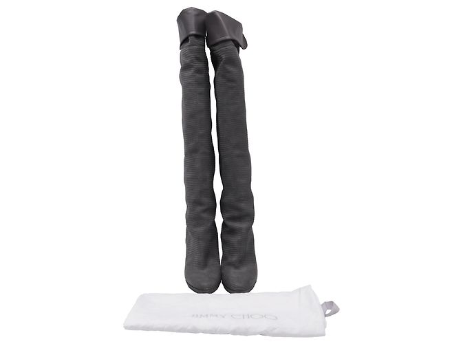 Knöchelhohe Stiefel aus grauem Wildleder mit Echsenprägung von Jimmy Choo - Ansicht 6