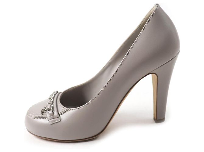 Timeless COCO MarkChain Leder-Pumps von Chanel Grau - Ansicht 4