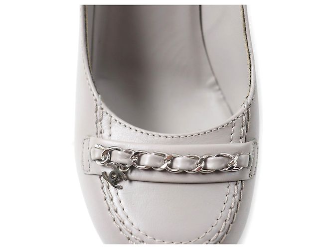 Timeless COCO MarkChain Leder-Pumps von Chanel Grau - Ansicht 8