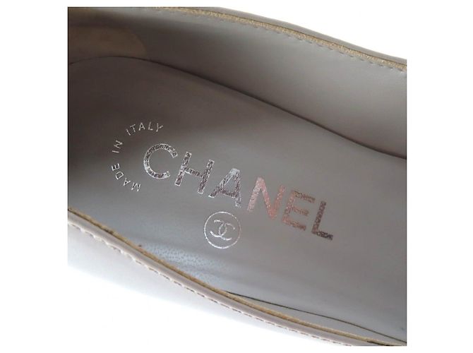 Timeless COCO MarkChain Leder-Pumps von Chanel Grau - Ansicht 9