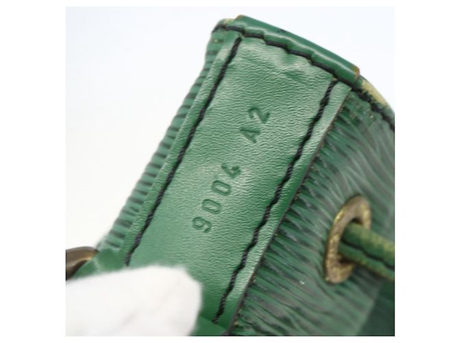 Louis Vuitton Petit Noe Epi Leather Small Verde - vista 7