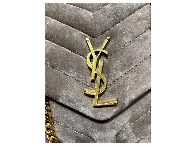 Borsa a Spalla Loulou Toy in Suede Grigio di Saint Laurent - vista 12