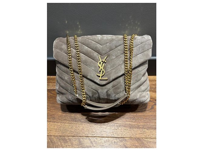 Borsa a Spalla Loulou Toy in Suede Grigio di Saint Laurent - vista 14