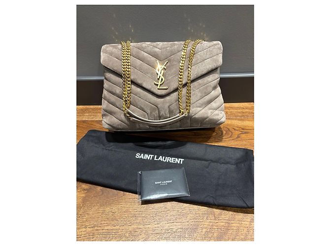 Borsa a Spalla Loulou Toy in Suede Grigio di Saint Laurent - vista 9