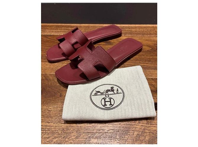 Sandali Hermès Oran in pelle bordeaux Bordò - vista 13