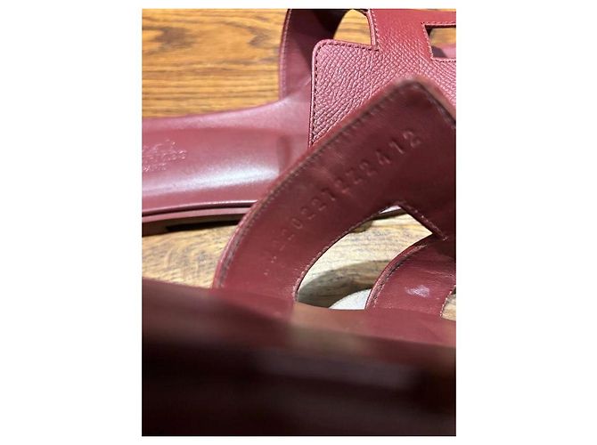 Sandali Hermès Oran in pelle bordeaux Bordò - vista 4