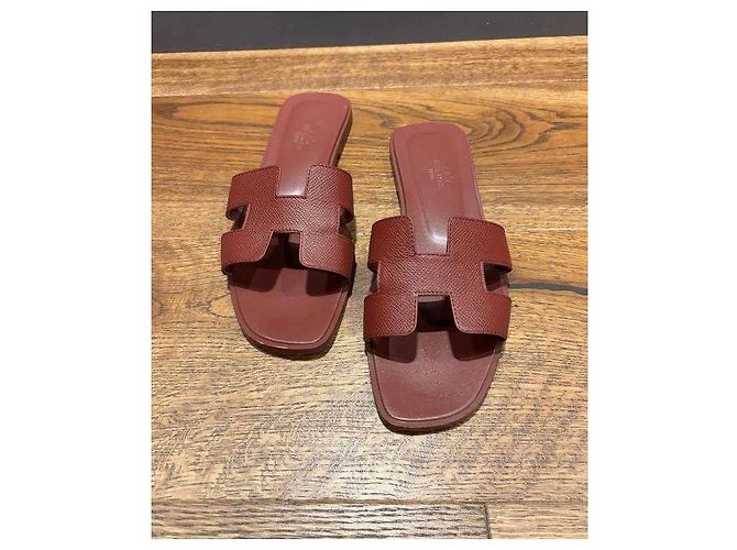 Sandali Hermès Oran in pelle bordeaux Bordò - vista 8