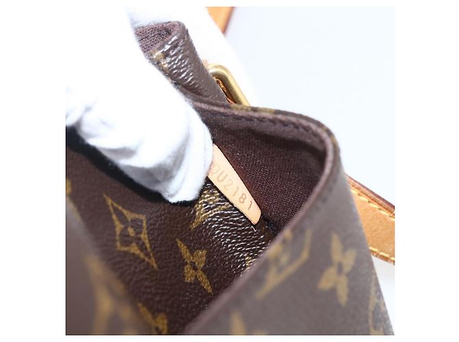 LOUIS VUITTON Bolsa de Hombro Monogram Menilmontant PM M40474 LV Auth ep13331 Monograma - vista 12