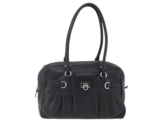 Borsa a mano in pelle nera e argento Gancini di Salvatore Ferragamo Auth am10666 Nero - vista 13