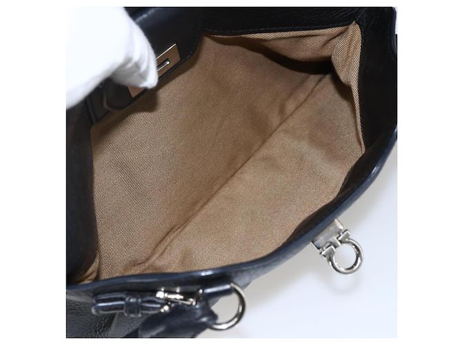 Borsa a mano in pelle nera e argento Gancini di Salvatore Ferragamo Auth am10666 Nero - vista 22