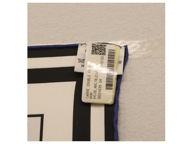 Hermès Foulard HERMES Carre 90 ""DOUBLE FACE WOW"" in seta multicolore Auth am10818SAM - vista 24