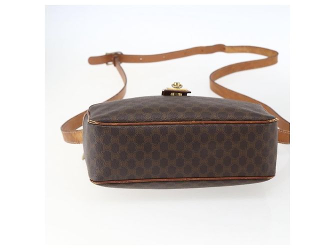 Céline Borsa a Spalla in Tela Macadam CELINE in Pelle PVC Marrone Oro Auth 173557 D'oro - vista 5