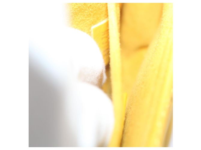 LOUIS VUITTON Borsa a Spalla New Wave Chain PM Pelle Gialla LV Auth 60852SAV Giallo - vista 11