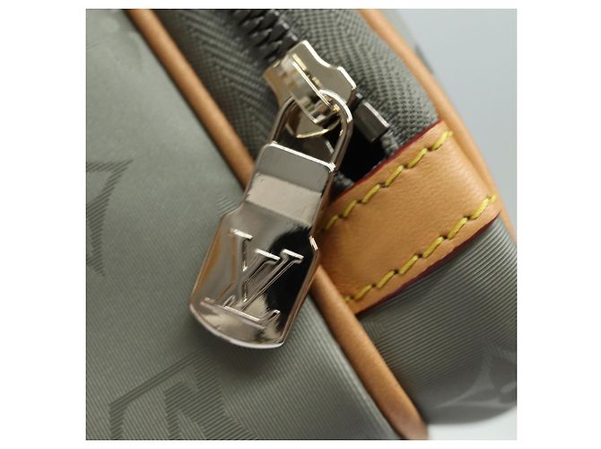 LOUIS VUITTON Borsa a Spalla in Titanio Monogram Grigia M43884 Auth 79277SAM Marrone - vista 20