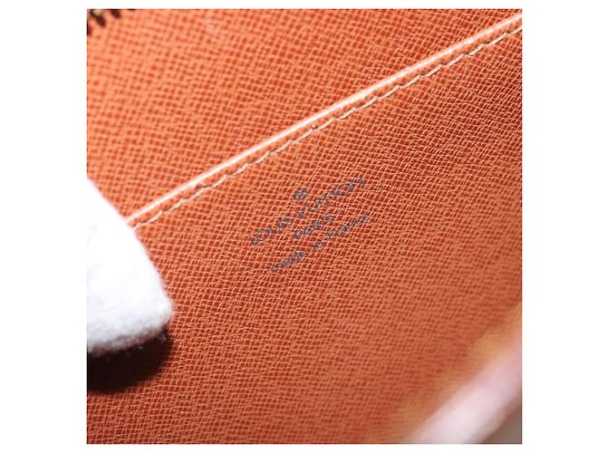 LOUIS VUITTON Pochette Uomo Epi Borsa Marrone Zipangu Oro M52528 LV Auth ka2494 - vista 17