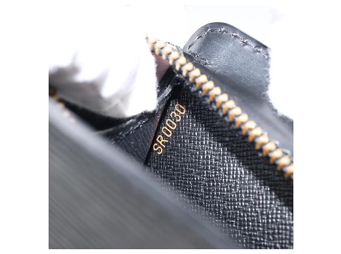 LOUIS VUITTON Pochette Uomo Epi Borsa Clutch Nera M52522 LV Auth ka2502 Nero - vista 12