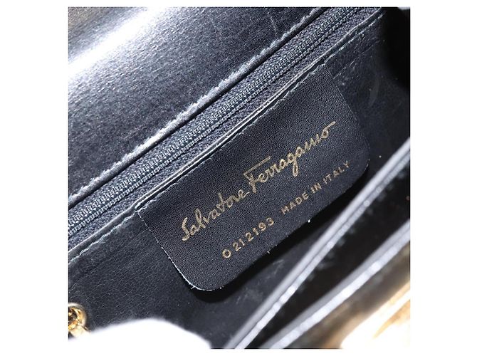 Bolso de mano Gancini de cuero negro y dorado Auth 173237 de Salvatore Ferragamo - vista 12