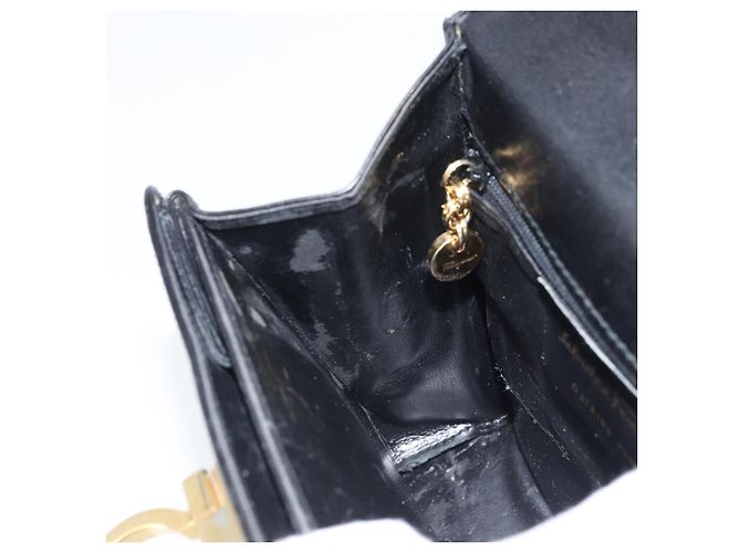 Bolso de mano Gancini de cuero negro y dorado Auth 173237 de Salvatore Ferragamo - vista 21