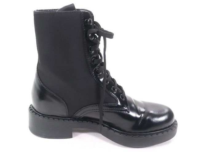 Botas de cuero cepillado con logo triangular de Re-Nylon de Prada Negro - Ansicht 6