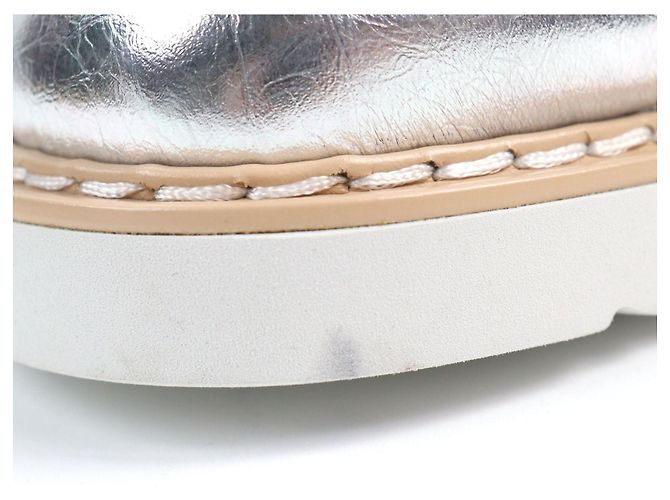 Leder-Sandalen mit Monogram Flower Gürtel und LV-Initialen von Louis Vuitton Silber - Ansicht 12