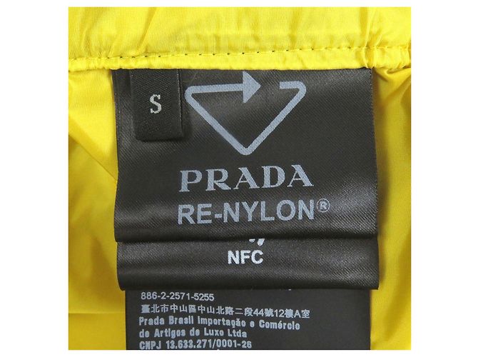 Prada Shorts aus recyceltem Polyamid Gelb - Ansicht 7