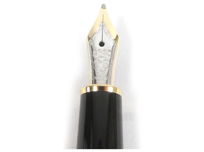 Pluma Montblanc Meisterstück 14K Negro - vista 4